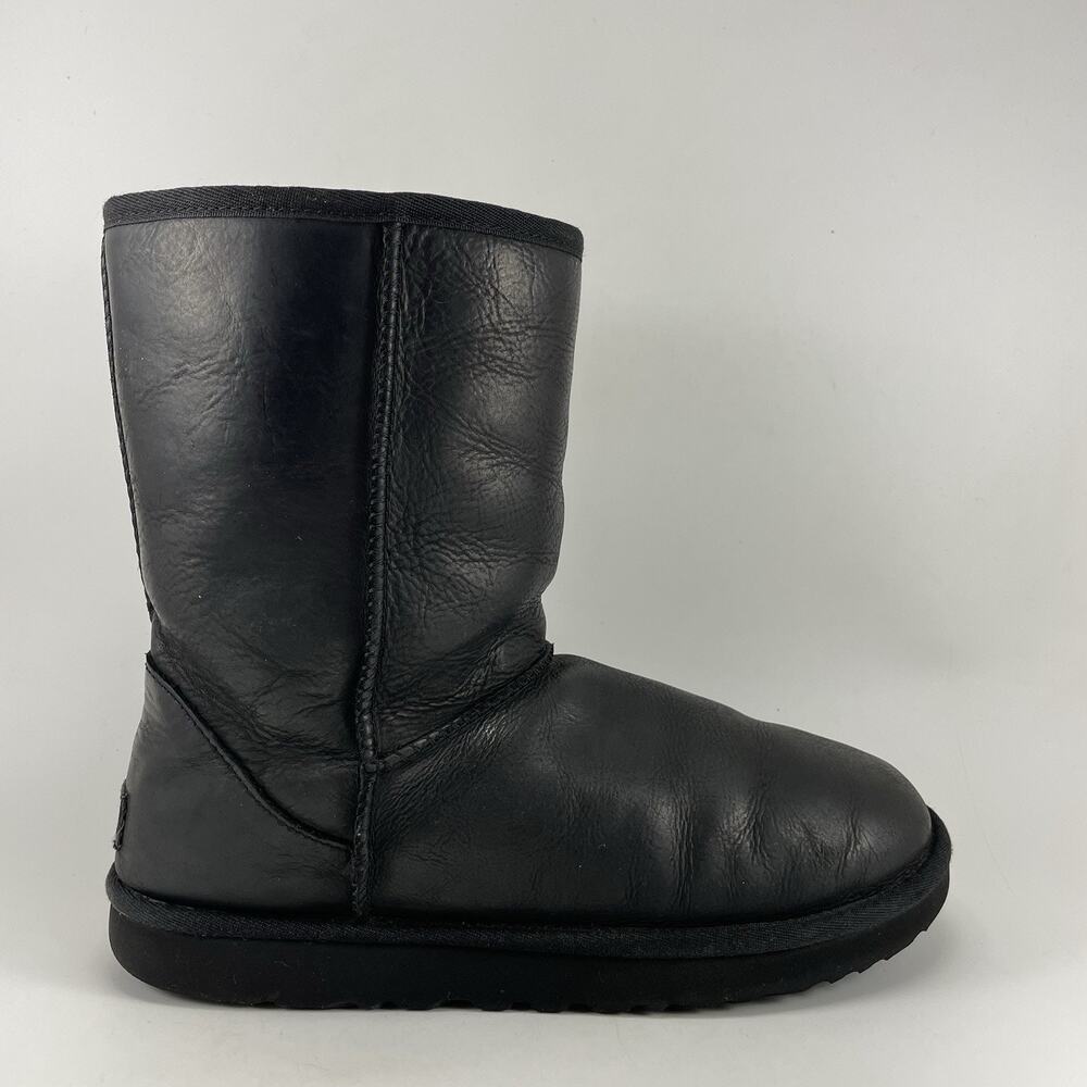 UGG Classic Short Mid Calf Boots Womens Size 9 Black Leather Slip On Warm Lined